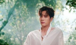 假王嘉尔吃瓜爆料