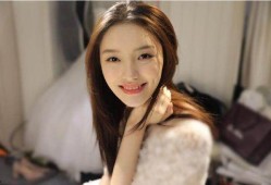 女主穿到娱乐圈吃瓜文