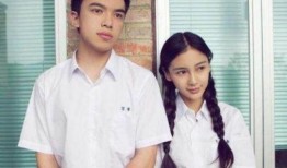 四字弟弟娱乐吃瓜君