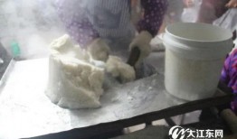 娱乐吃瓜酱爷爷带骨灰盒,遗愿带骨灰盒引发网友热议