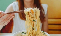 娱乐吃瓜酱吃面条视频大全