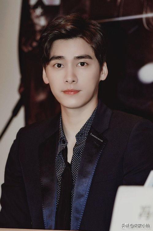 李易峰娱乐吃瓜视频播放,揭秘明星幕后生活  第3张